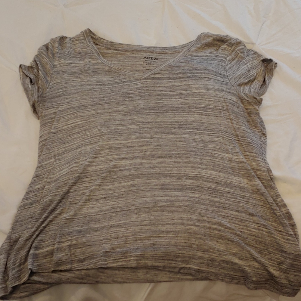 Gray v-neck - Picture 3 of 3
